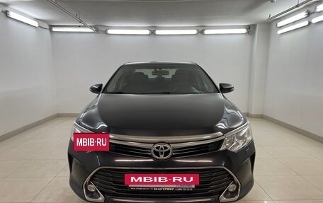 Toyota Camry, 2018 год, 2 050 000 рублей, 2 фотография