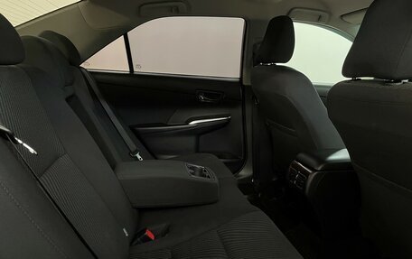 Toyota Camry, 2018 год, 2 050 000 рублей, 11 фотография