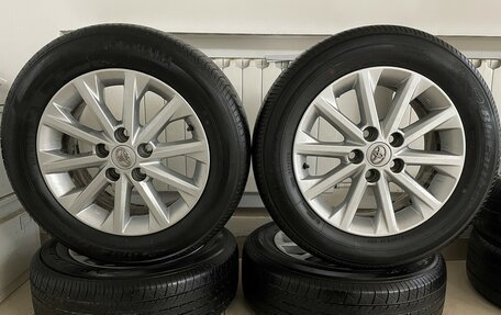 Toyota Camry, 2018 год, 2 050 000 рублей, 15 фотография