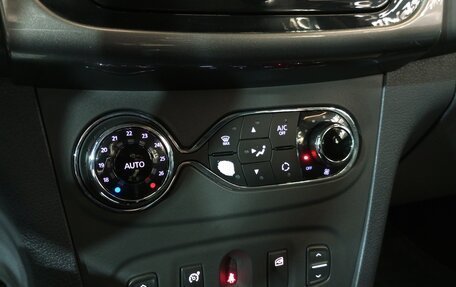 Renault Sandero II рестайлинг, 2018 год, 879 000 рублей, 13 фотография