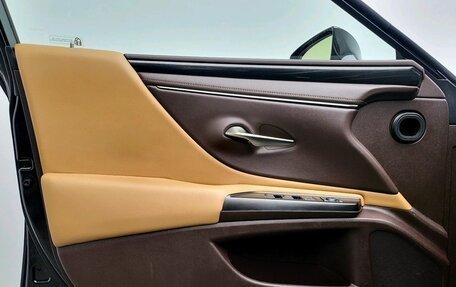 Lexus ES VII, 2018 год, 3 175 000 рублей, 20 фотография