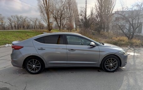 Hyundai Elantra VI рестайлинг, 2017 год, 1 350 000 рублей, 3 фотография