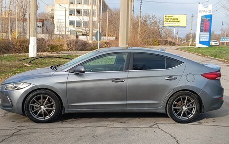 Hyundai Elantra VI рестайлинг, 2017 год, 1 350 000 рублей, 2 фотография
