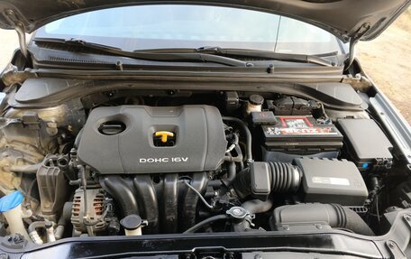 Hyundai Elantra VI рестайлинг, 2017 год, 1 350 000 рублей, 8 фотография