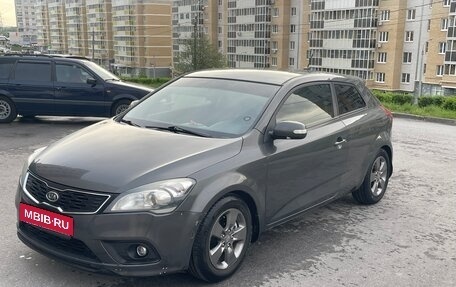 KIA cee'd I рестайлинг, 2011 год, 630 000 рублей, 1 фотография