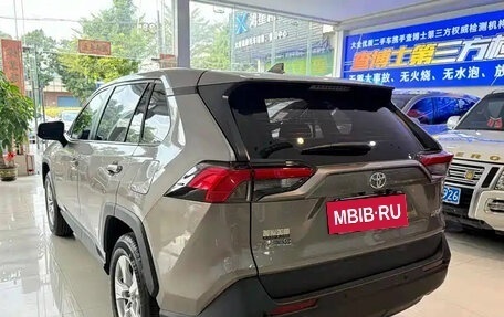 Toyota RAV4, 2025 год, 3 177 155 рублей, 4 фотография