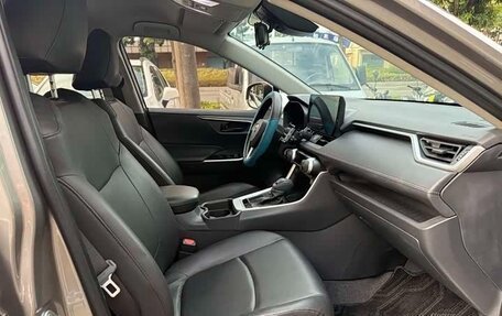 Toyota RAV4, 2025 год, 3 177 155 рублей, 12 фотография