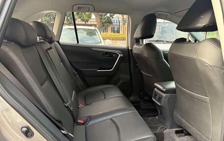 Toyota RAV4, 2025 год, 3 177 155 рублей, 14 фотография