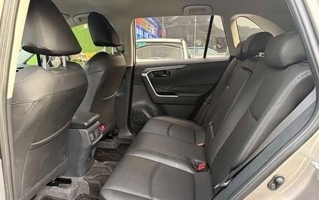 Toyota RAV4, 2025 год, 3 177 155 рублей, 13 фотография