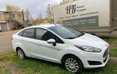 Ford Fiesta, 2015 год, 950 000 рублей, 3 фотография
