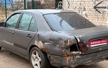 Mercedes-Benz E-Класс, 1996 год, 115 000 рублей, 5 фотография