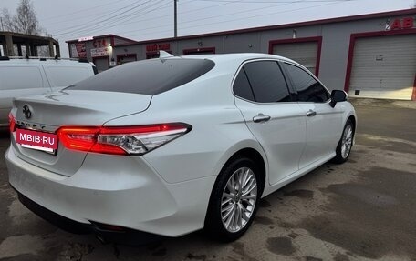 Toyota Camry, 2020 год, 3 170 000 рублей, 5 фотография