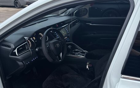 Toyota Camry, 2020 год, 3 170 000 рублей, 9 фотография