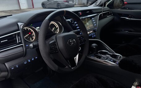 Toyota Camry, 2020 год, 3 170 000 рублей, 12 фотография