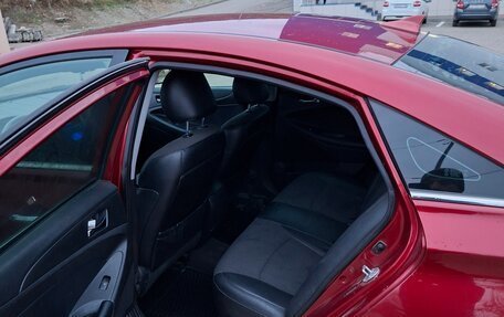 Hyundai Sonata VI, 2013 год, 1 050 000 рублей, 7 фотография