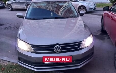 Volkswagen Jetta VI, 2017 год, 1 300 000 рублей, 11 фотография