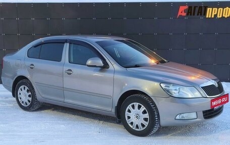 Skoda Octavia, 2011 год, 655 000 рублей, 2 фотография