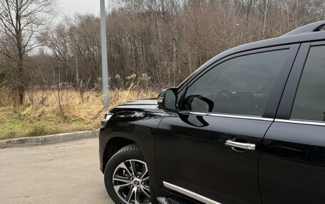 Toyota Land Cruiser 200, 2019 год, 7 230 000 рублей, 9 фотография