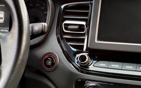 Hyundai Solaris II рестайлинг, 2020 год, 1 980 000 рублей, 11 фотография