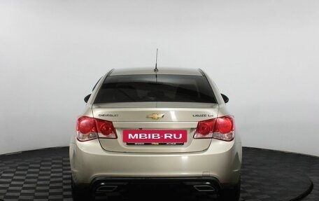 Chevrolet Cruze II, 2010 год, 385 000 рублей, 6 фотография