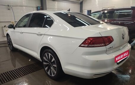 Volkswagen Passat B8 рестайлинг, 2018 год, 1 730 000 рублей, 7 фотография