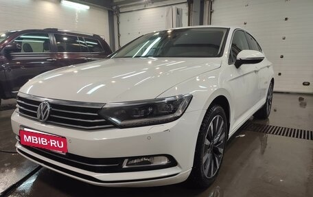 Volkswagen Passat B8 рестайлинг, 2018 год, 1 730 000 рублей, 4 фотография