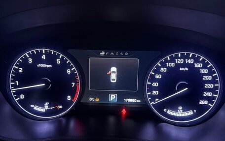 Hyundai Genesis II, 2016 год, 1 850 000 рублей, 5 фотография