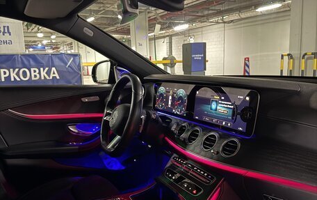 Mercedes-Benz E-Класс, 2021 год, 3 750 000 рублей, 7 фотография