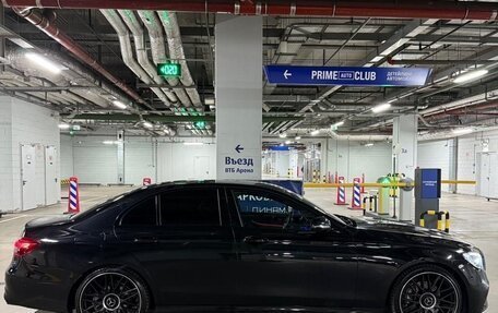 Mercedes-Benz E-Класс, 2021 год, 3 750 000 рублей, 3 фотография