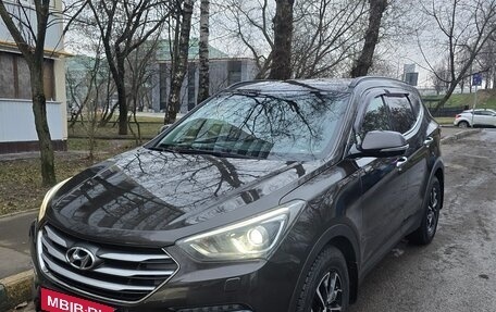 Hyundai Santa Fe III рестайлинг, 2018 год, 2 700 000 рублей, 1 фотография