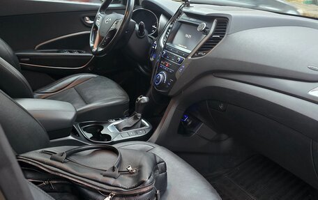 Hyundai Santa Fe III рестайлинг, 2018 год, 2 700 000 рублей, 14 фотография