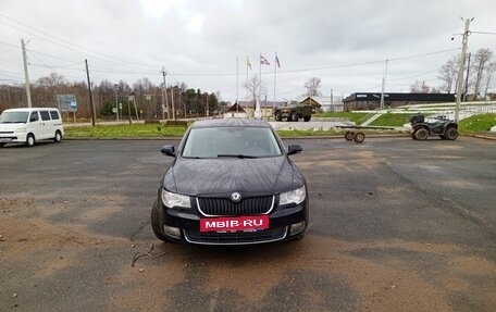 Skoda Superb III рестайлинг, 2010 год, 780 000 рублей, 3 фотография
