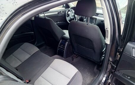 Skoda Superb III рестайлинг, 2010 год, 780 000 рублей, 13 фотография