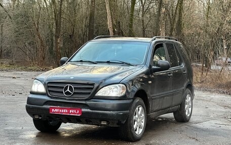 Mercedes-Benz M-Класс, 1999 год, 410 000 рублей, 1 фотография