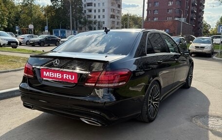 Mercedes-Benz E-Класс, 2013 год, 1 750 000 рублей, 2 фотография