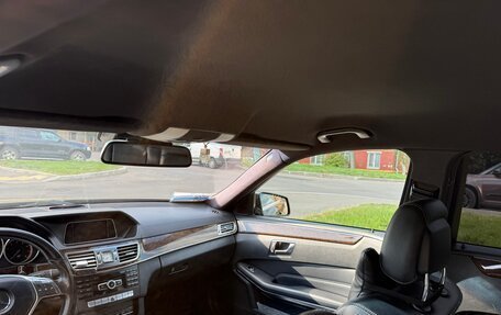 Mercedes-Benz E-Класс, 2013 год, 1 750 000 рублей, 10 фотография