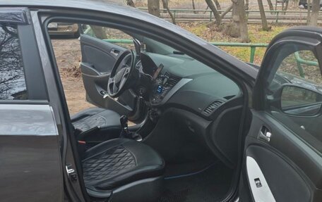 Hyundai Solaris II рестайлинг, 2015 год, 630 000 рублей, 9 фотография