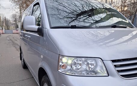 Volkswagen Caravelle T5, 2007 год, 1 720 000 рублей, 8 фотография