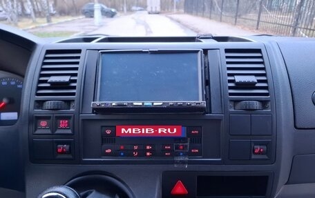 Volkswagen Caravelle T5, 2007 год, 1 720 000 рублей, 15 фотография