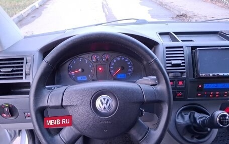 Volkswagen Caravelle T5, 2007 год, 1 720 000 рублей, 25 фотография