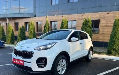 KIA Sportage IV рестайлинг, 2018 год, 1 980 000 рублей, 1 фотография
