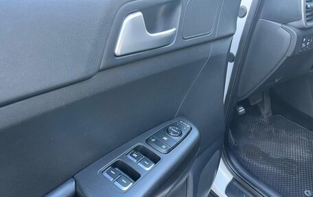 KIA Sportage IV рестайлинг, 2018 год, 1 980 000 рублей, 9 фотография