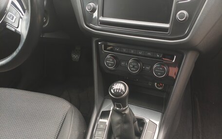 Volkswagen Tiguan II, 2017 год, 1 800 000 рублей, 6 фотография