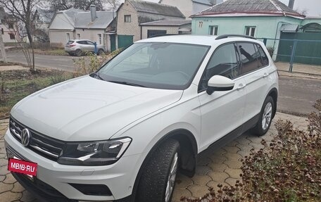 Volkswagen Tiguan II, 2017 год, 1 800 000 рублей, 3 фотография