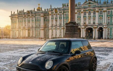 MINI Hatch, 2004 год, 350 000 рублей, 1 фотография