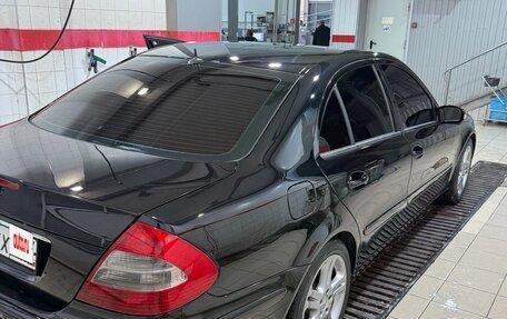 Mercedes-Benz E-Класс, 2005 год, 950 000 рублей, 4 фотография