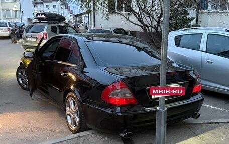 Mercedes-Benz E-Класс, 2005 год, 950 000 рублей, 6 фотография