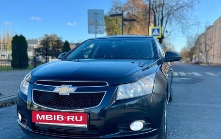 Chevrolet Cruze II, 2011 год, 840 000 рублей, 3 фотография
