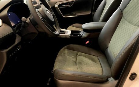 Toyota RAV4, 2025 год, 4 350 000 рублей, 12 фотография