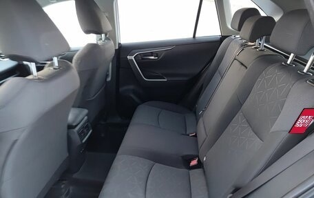 Toyota RAV4, 2019 год, 3 180 000 рублей, 15 фотография